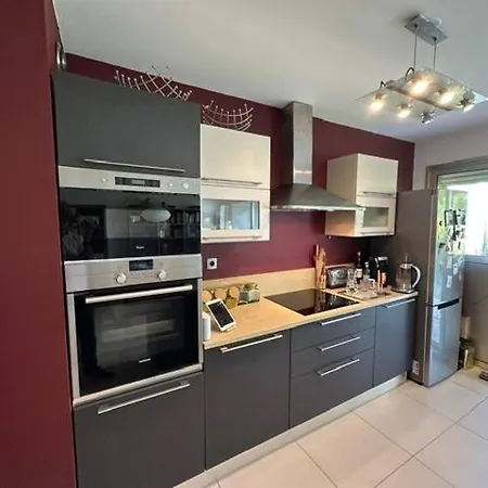 Spacieux Appartement, Jardin, Vue Mer, Calme Apartment *